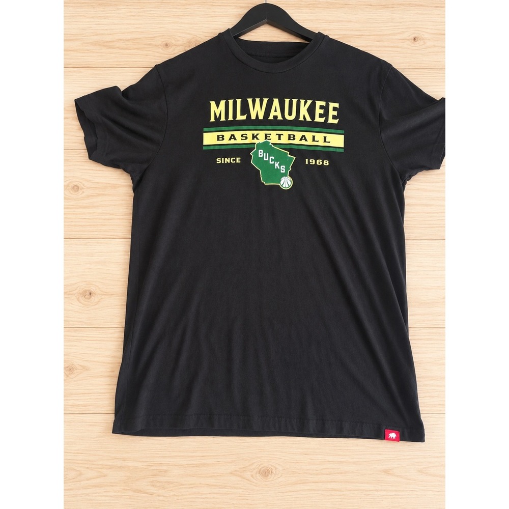 Sportiqe Milwaukee Bucks Basketball Shirt Mens XL Black Graphic Tee NBA 1968